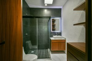 Residencia Contemporánea Coto Baluarte Casa Fuerte en Venta