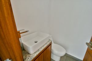 Residencia Contemporánea Coto Baluarte Casa Fuerte en Venta