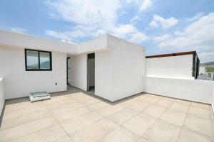 Residencia Contemporánea Coto Baluarte Casa Fuerte en Venta