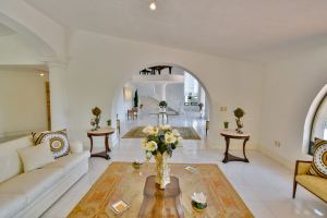 Price Improvement, Residencia Bosque Mediterráneo en Cañadas