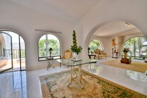 Price Improvement, Residencia Bosque Mediterráneo en Cañadas