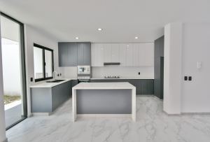 Residencia Contemporánea Coto Bastión Casa Fuerte en Venta