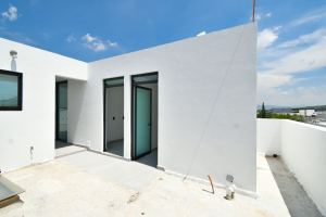 Residencia Contemporánea Coto Bastión Casa Fuerte en Venta