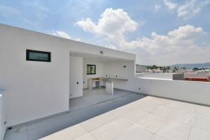 Residencia Contemporánea Coto Bastión Casa Fuerte en Venta