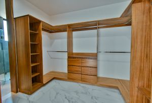 Residencia Contemporánea Coto Bastión Casa Fuerte en Venta