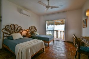 Residencia Frente al Mar en Venta |Villas Las Fuentes, Club Santiago, Manzanillo