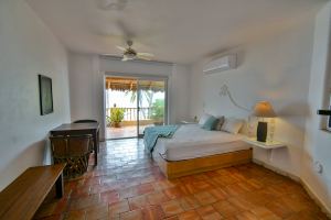 Residencia Frente al Mar en Venta |Villas Las Fuentes, Club Santiago, Manzanillo