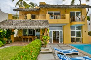 Residencia Frente al Mar en Venta |Villas Las Fuentes, Club Santiago, Manzanillo