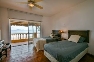 Residencia Frente al Mar en Venta |Villas Las Fuentes, Club Santiago, Manzanillo