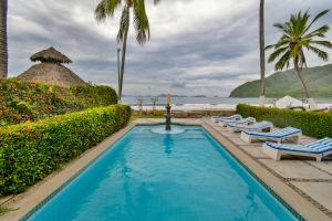 Residencia Frente al Mar en Venta |Villas Las Fuentes, Club Santiago, Manzanillo