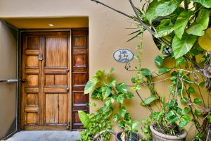 Residencia Frente al Mar en Venta |Villas Las Fuentes, Club Santiago, Manzanillo
