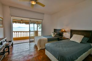 Residencia Frente al Mar en Venta |Villas Las Fuentes, Club Santiago, Manzanillo
