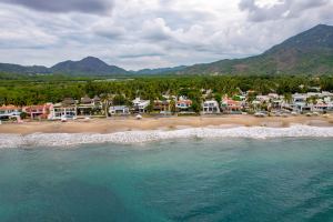 Residencia Frente al Mar en Venta |Villas Las Fuentes, Club Santiago, Manzanillo