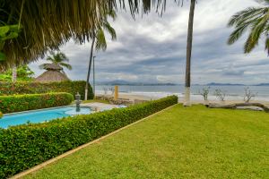 Residencia Frente al Mar en Venta |Villas Las Fuentes, Club Santiago, Manzanillo