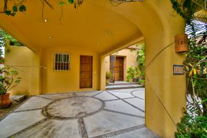 Residencia Frente al Mar en Venta |Villas Las Fuentes, Club Santiago, Manzanillo