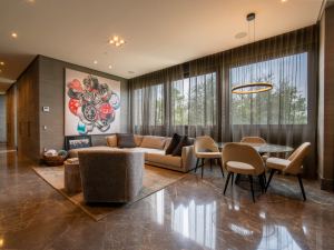 Residence with Exceptional Space and Privacy