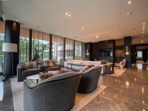 Residence with Exceptional Space and Privacy