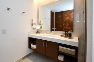 Three-Bedroom Blue Horizon Penthouse