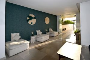 Three-Bedroom Blue Horizon Penthouse