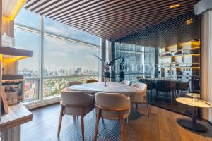 St Regis 23