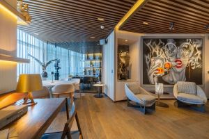 St Regis 23