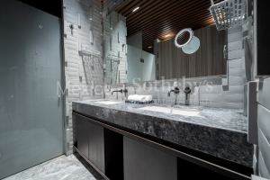 St Regis 23
