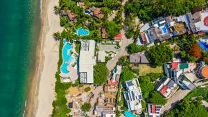 Casa Arena y Sol | Home for renovation one block from Sayulita Beach