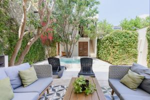 Private Colonial Oasis