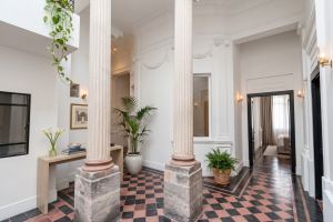 Property to Remodel in the Historic Center