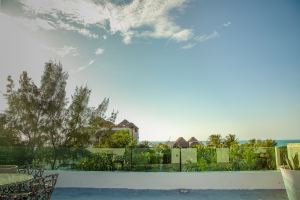 Tropical Living with Contemporary Design in Holbox Island