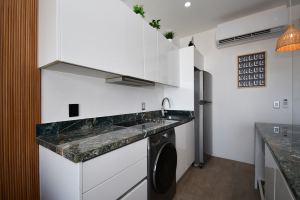 ONE BEDROOM IN THE CARIBBEAN A FEW STEPS FROM THE SEA