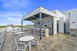 Bengala Boutique 401 | Corner Apartment with tropical views in Los Tigres