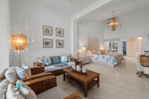 Casa La Puntilla | Oceanfront Residence in La Cruz de Huanacaxtle