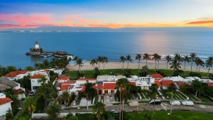 Casa La Puntilla | Oceanfront Residence in La Cruz de Huanacaxtle
