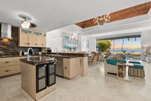 Casa La Puntilla | Oceanfront Residence in La Cruz de Huanacaxtle
