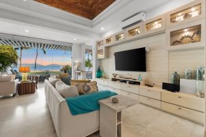 Casa La Puntilla | Oceanfront Residence in La Cruz de Huanacaxtle
