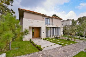 Residencia de Autor en El Cielo Country Club en venta