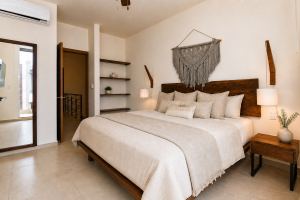 Modern Three-Bedroom Home in Selvanova Coto 3B