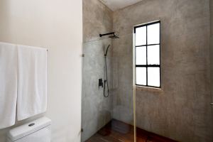 Casa Piedra | 3-Bedroom Townhouse – One Lock-Off