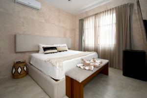 Casa Piedra | 3-Bedroom Townhouse – One Lock-Off