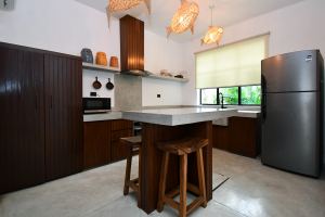 Casa Piedra | 3-Bedroom Townhouse – One Lock-Off