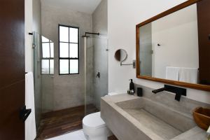 Casa Piedra | 3-Bedroom Townhouse – One Lock-Off
