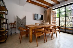 Casa Piedra | 3-Bedroom Townhouse – One Lock-Off