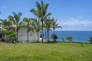 Villa Cormorán | Contemporary colonial elegance by the sea, Litibú