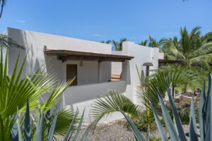 Villa Cormorán | Contemporary colonial elegance by the sea, Litibú