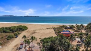 Lot Perla 6 | Privileged beachfront location, Punta Pérula