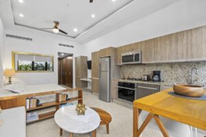 Pacífica 605 | Vibrant beachside studio, Vallarta Romantic Zone