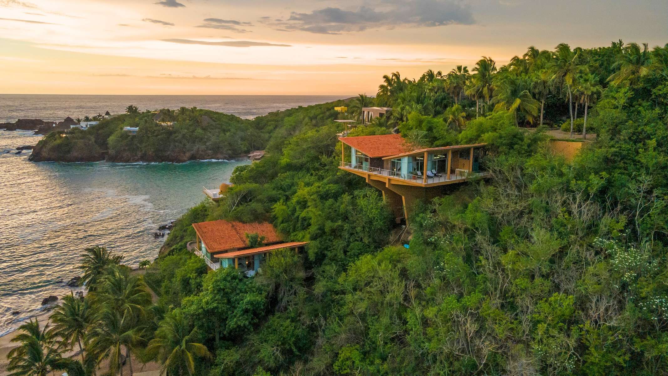 Invertir en Bienes Raíces en Puerto Vallarta: Por Qué Ahora es el Momento Perfecto