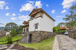 Los Alipuses | Colonial Charm in the Sierra of San Sebastián del Oeste