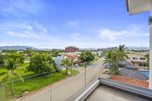 Bengala Boutique 401 | Corner Apartment with tropical views in Los Tigres